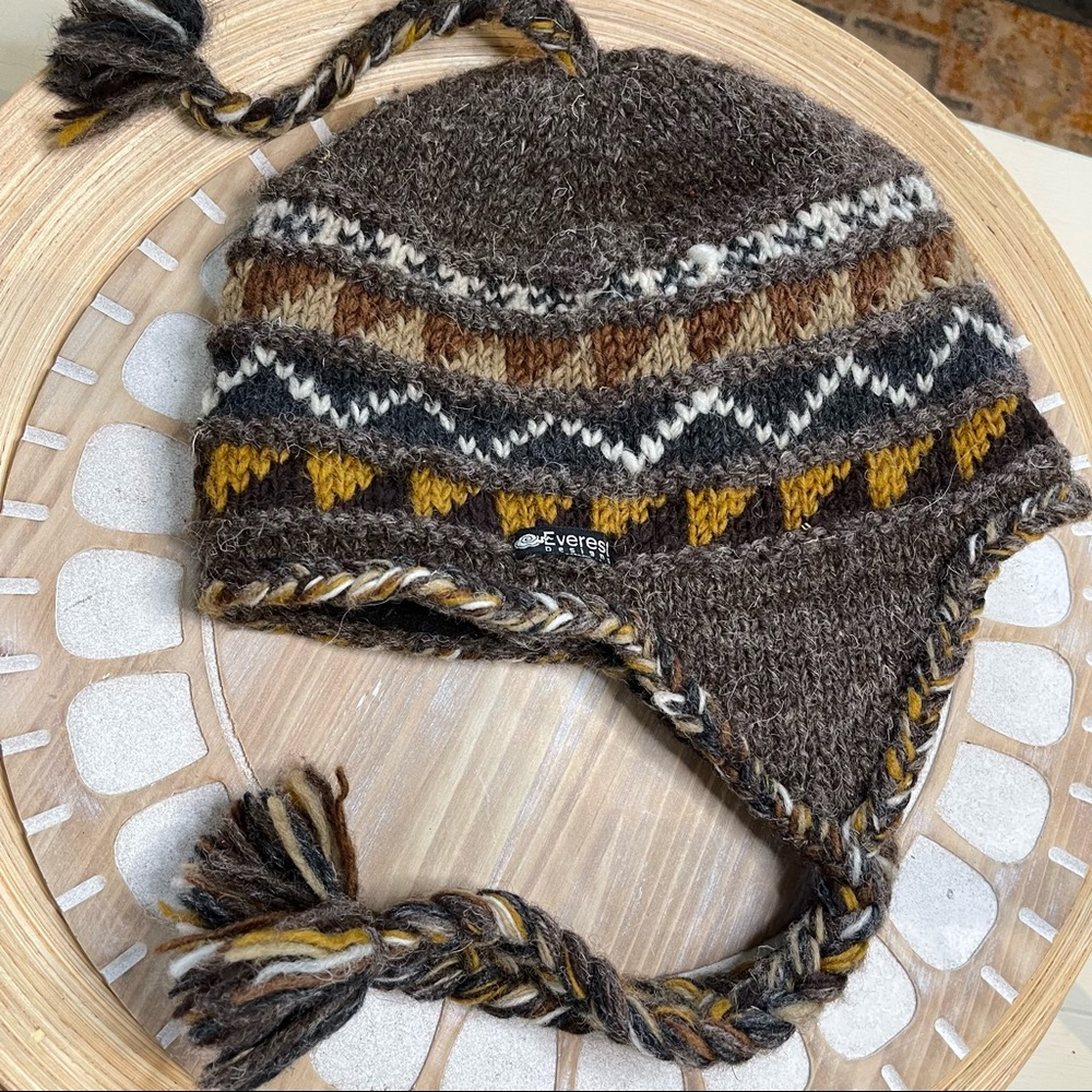 Everest wool tobacco